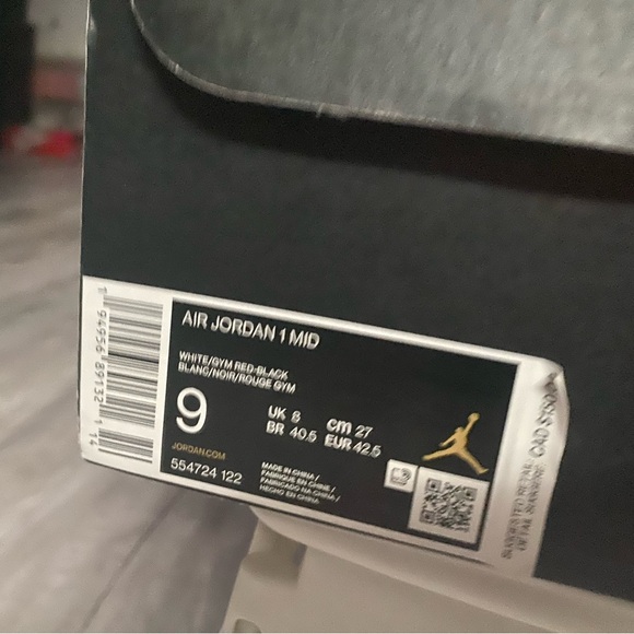 Jordan 1 - Picture 2 of 5